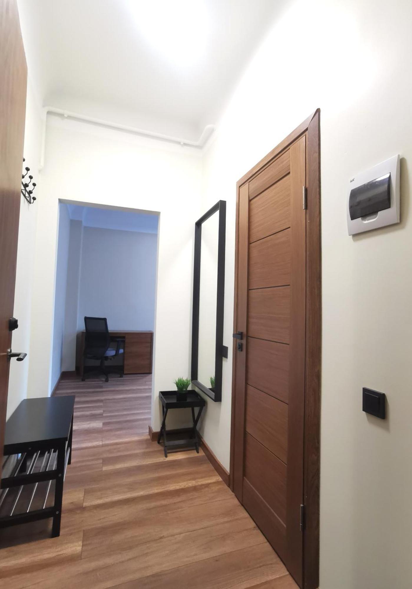 Apartment Modern With Fully Equipped Kitchen, Close To Lucavsala Park, Free Parking On Street, Near Centre Riga